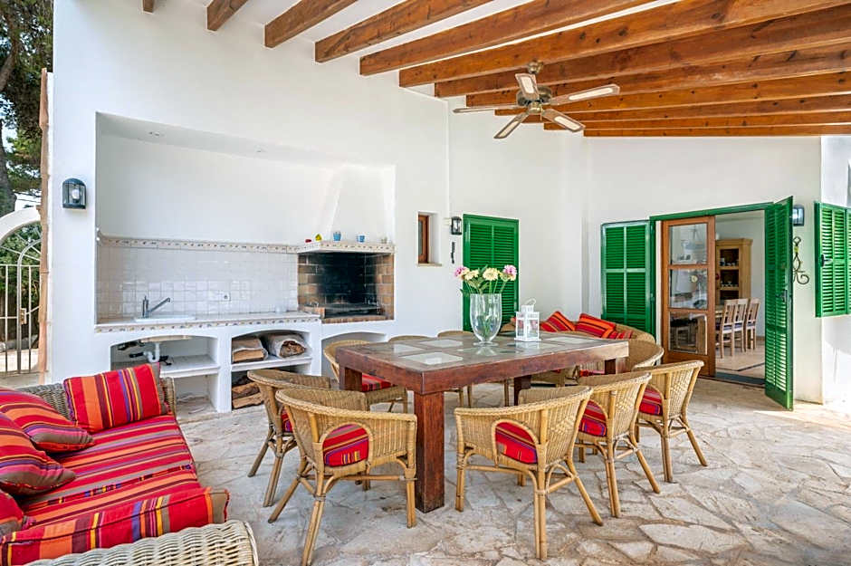 Wonderful 5 Bed Villa With Private