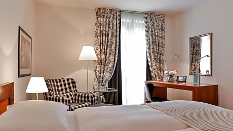 Zeller-Hotel+Restaurant