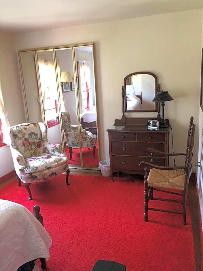 War Hill Inn
