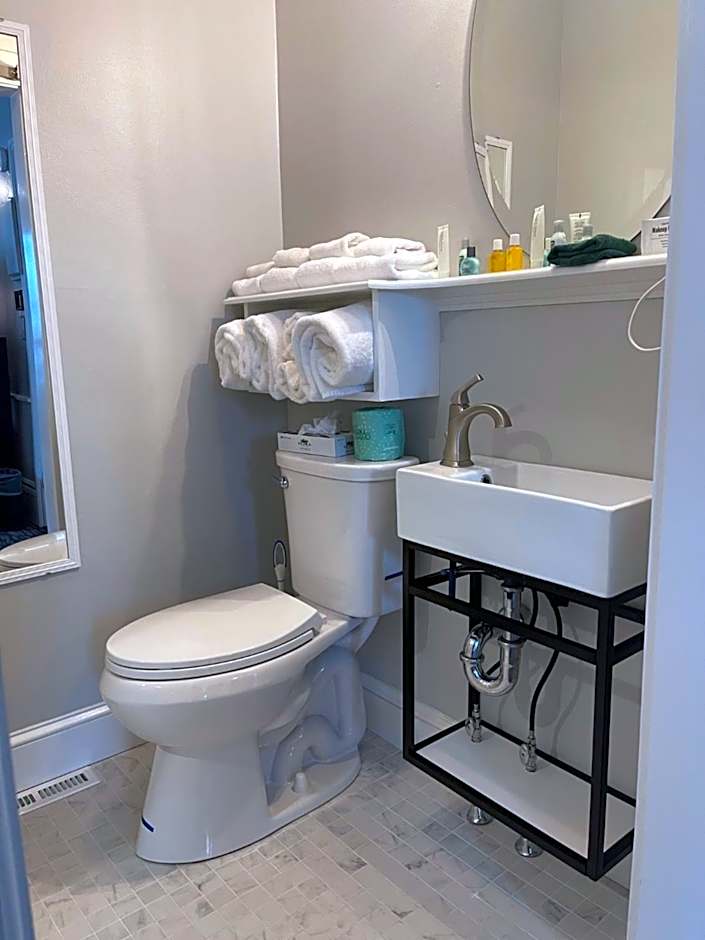 Essex Street Inn & Suites, an Ascend Collection Hotel