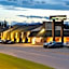 Crestwood Hotel