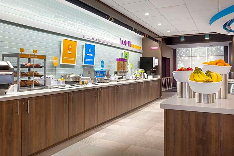 Tru by Hilton Charlotte Tyvola I-77