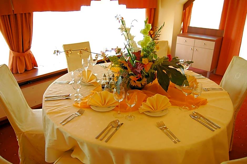 Hotel Zajazd Piastowski