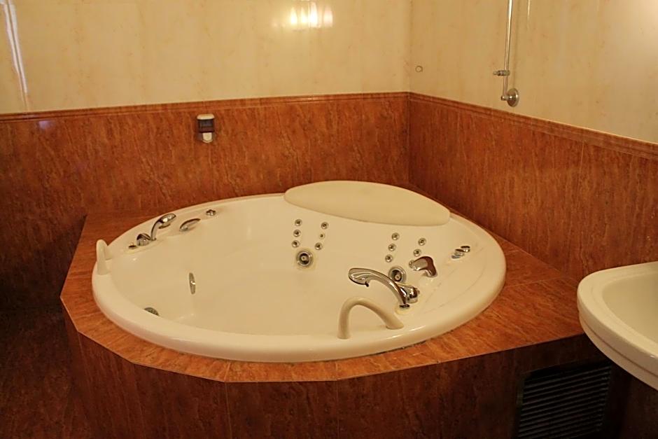 Exis Hotel