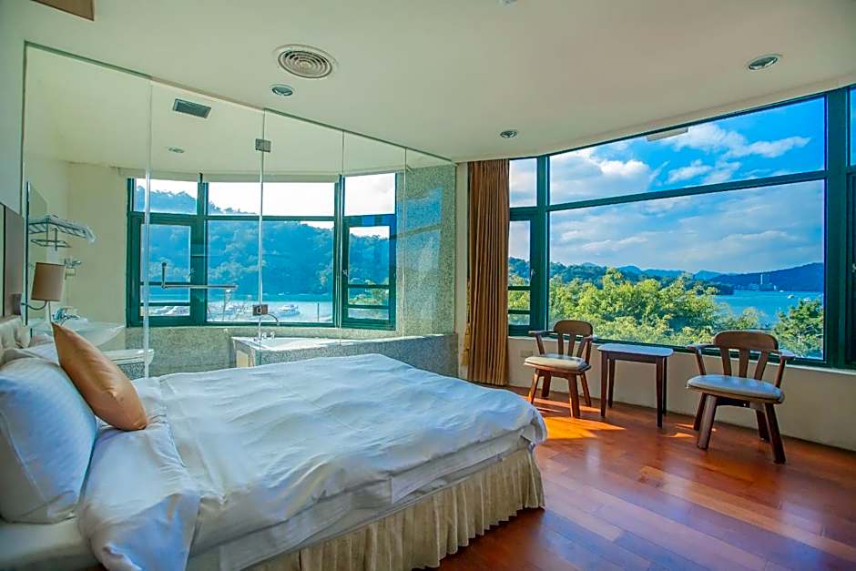 Shuian Lakeside Hotel