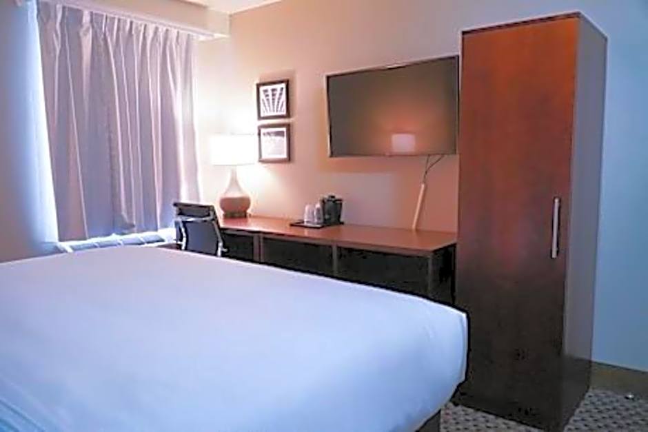 Hotel Mint JFK Airport