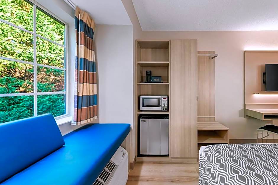 Microtel Inn & Suites Greenville by Wyndham
