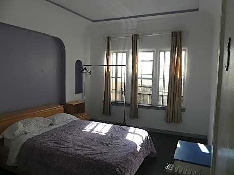 Economic Double Room with Shared Bathroom