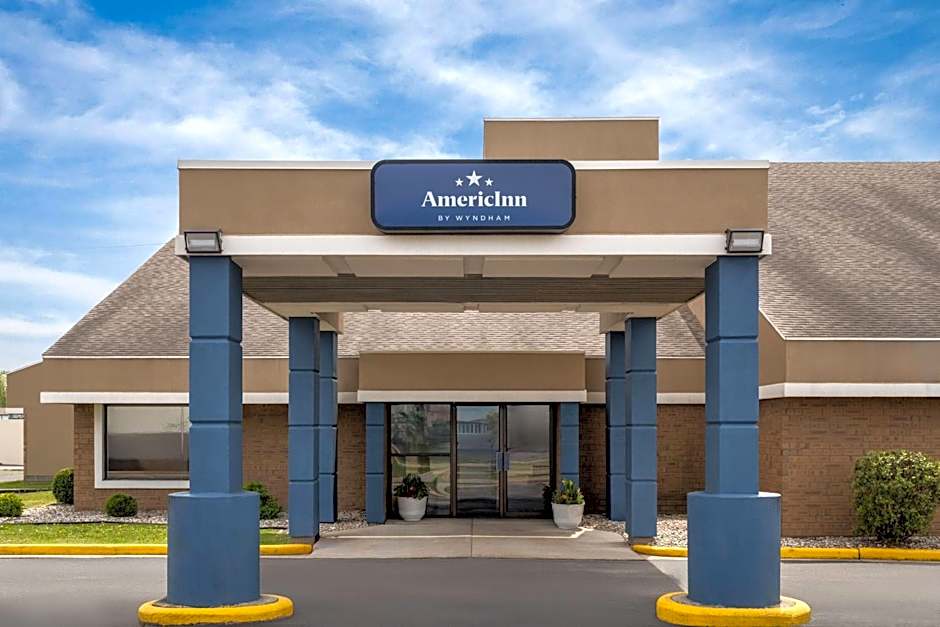 AmericInn by Wyndham Marshfield