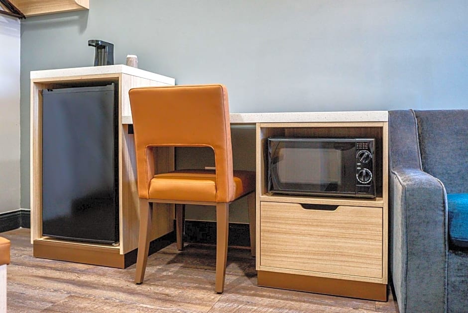 Travelodge Inn & Suites by Wyndham Bell Los Angeles Area