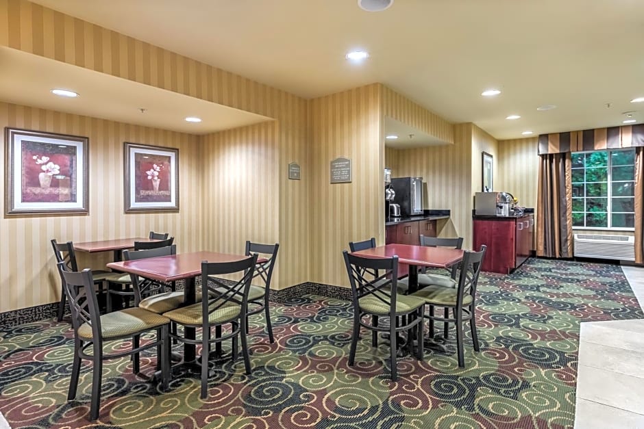 Cobblestone Inn & Suites - Vinton, IA