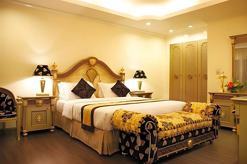 Lk Royal Suite Hotel