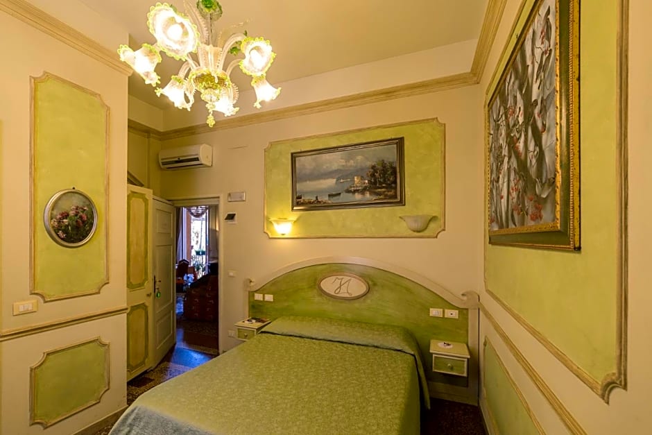 Antica Residenza D'Azeglio Room&Breakfast di Charme