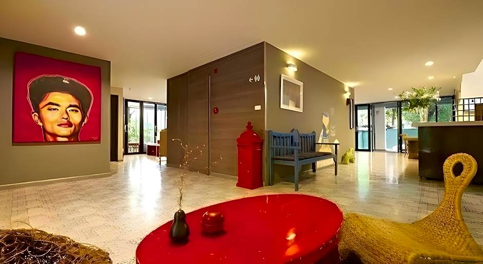 BB House Mini Suite Hotel