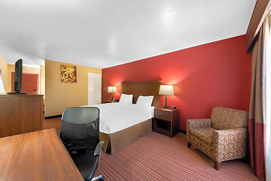 SureStay Plus by Best Western San Antonio Fiesta Inn