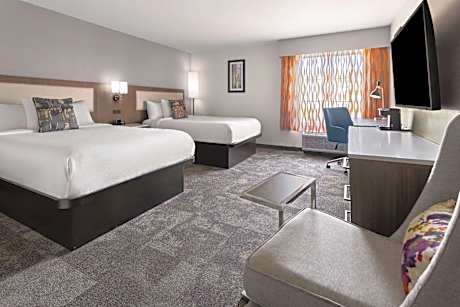 Double Room with Two Double Beds and Bath Tub - Mobility Accessible/Non-Smoking