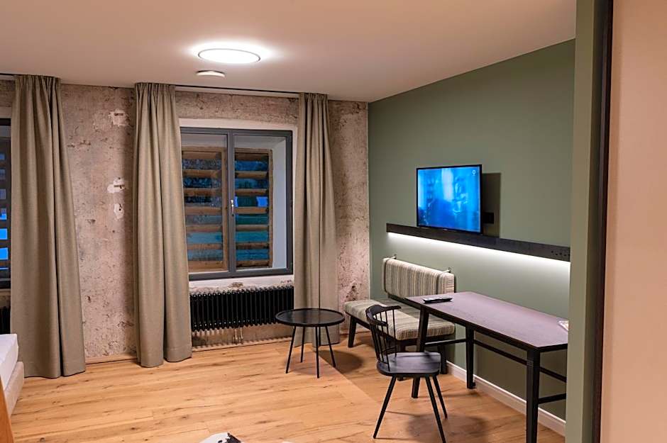 LANDHOTEL ALTE ZOLLSTATION- Historical Building