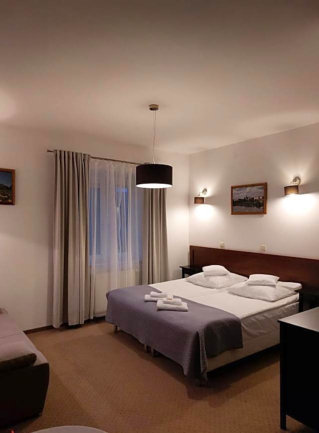 Double Room — 12 fotoğraftan 1. fotoğraf
