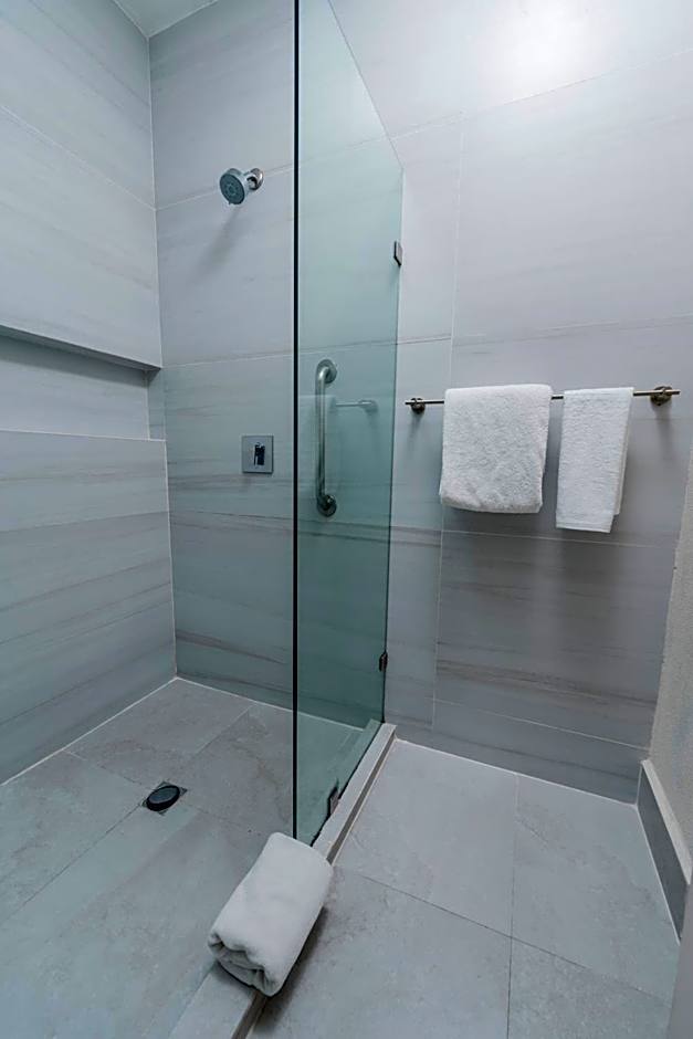 Comfort Inn Monterrey Valle