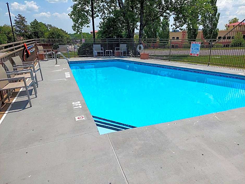 Sonesta Essential Hotels Overland Park