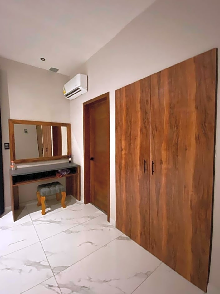 Quieto Hotel Suites