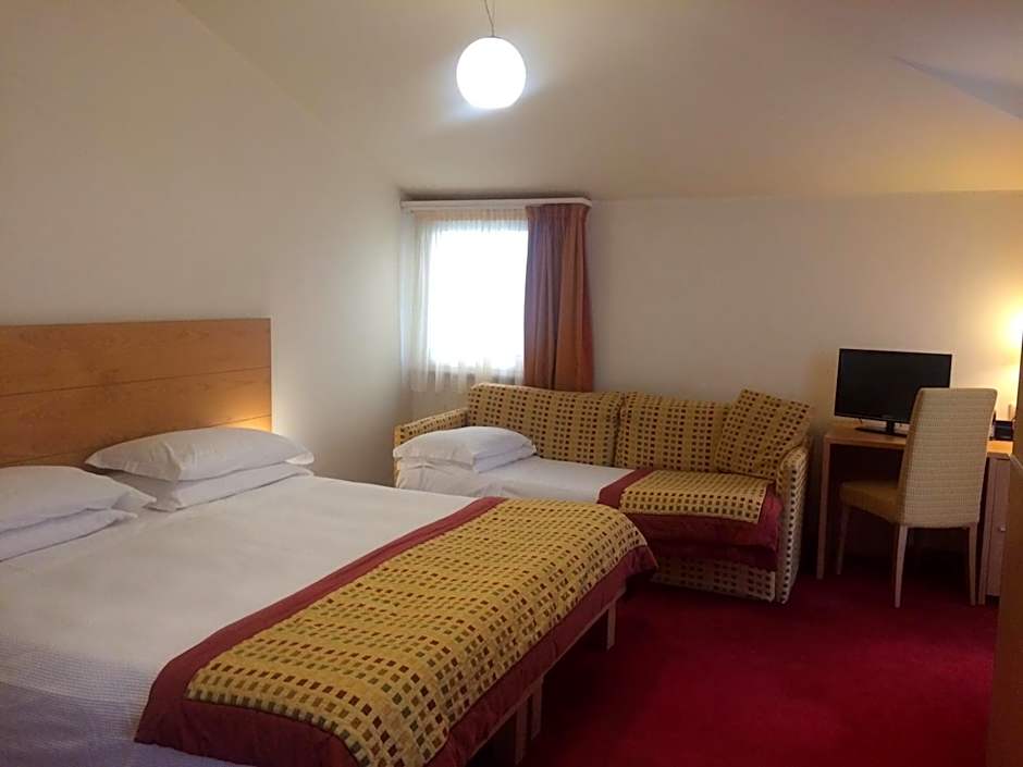 Accademia Hotel