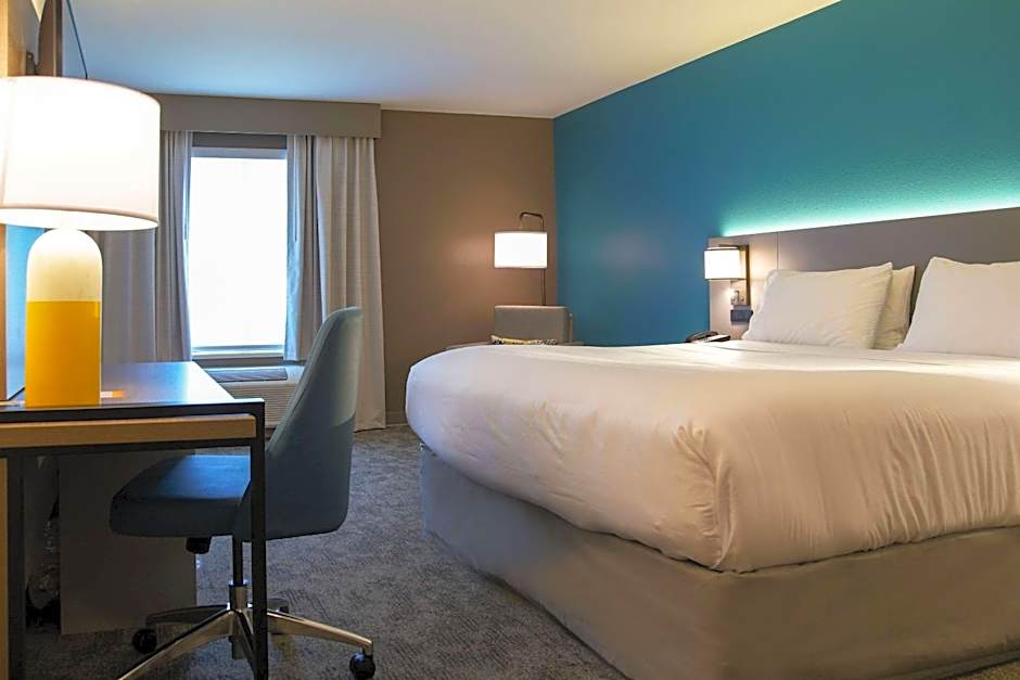 Comfort Inn & Suites NW Milwaukee