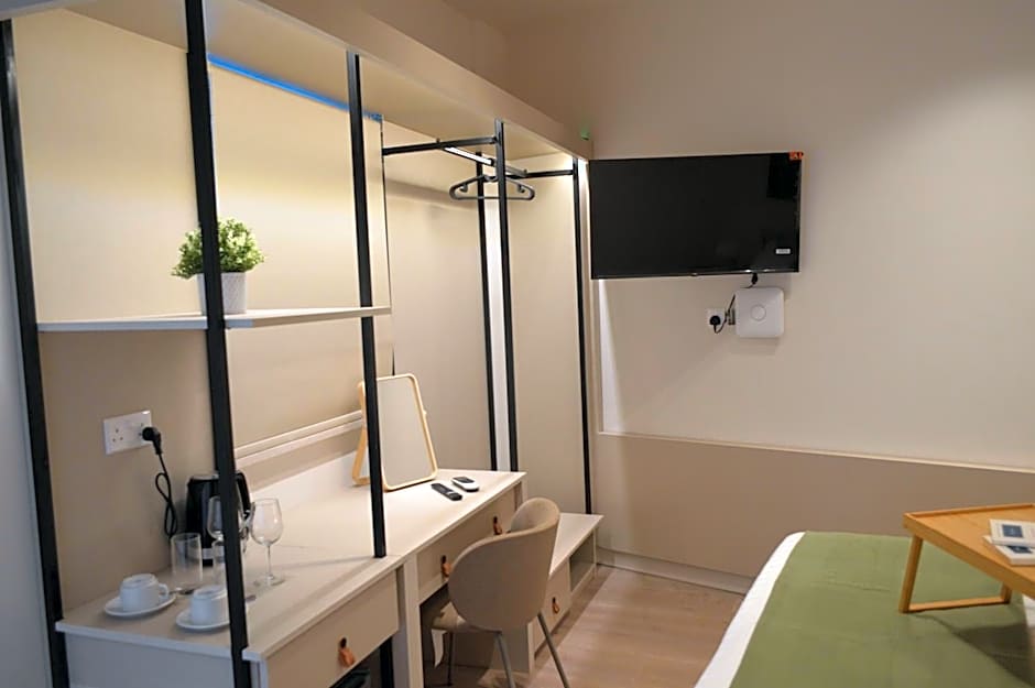LEONDIANA Boutique Hotel