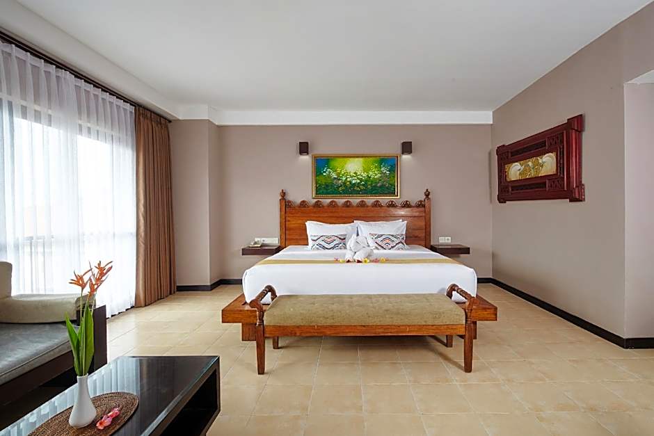 Grand Santhi Hotel