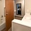Holiday Inn Express and Suites Camas - Vancouver By IHG
