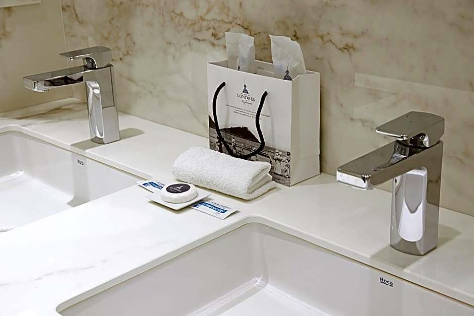 Hotel De Londres Y De Inglaterra