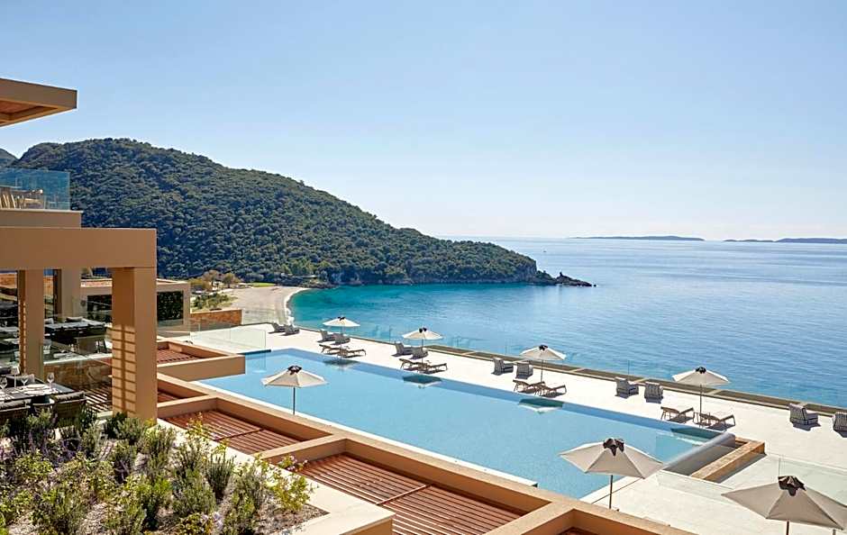 Elix, Mar-Bella Collection