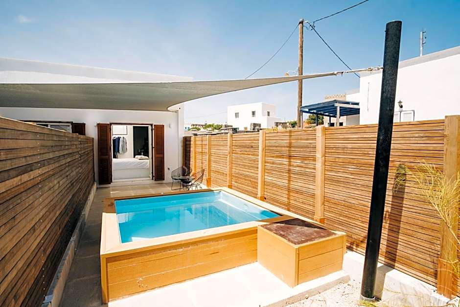 Mesanto Luxury Suites