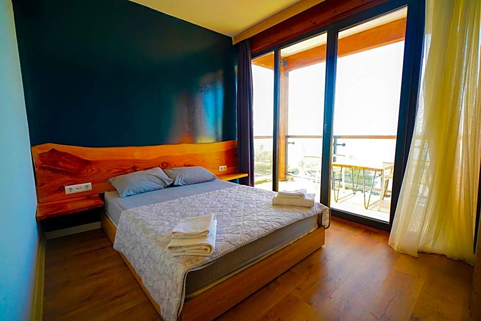 QCUNDA OTEL