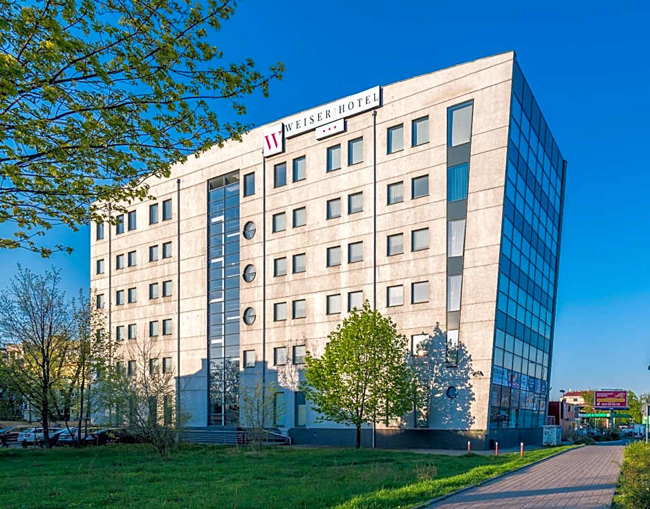 WEISER HOTEL