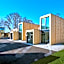 Modern ausgebauter Überseecontainer als Tiny House