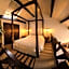 Miltons Apartments and Rooms