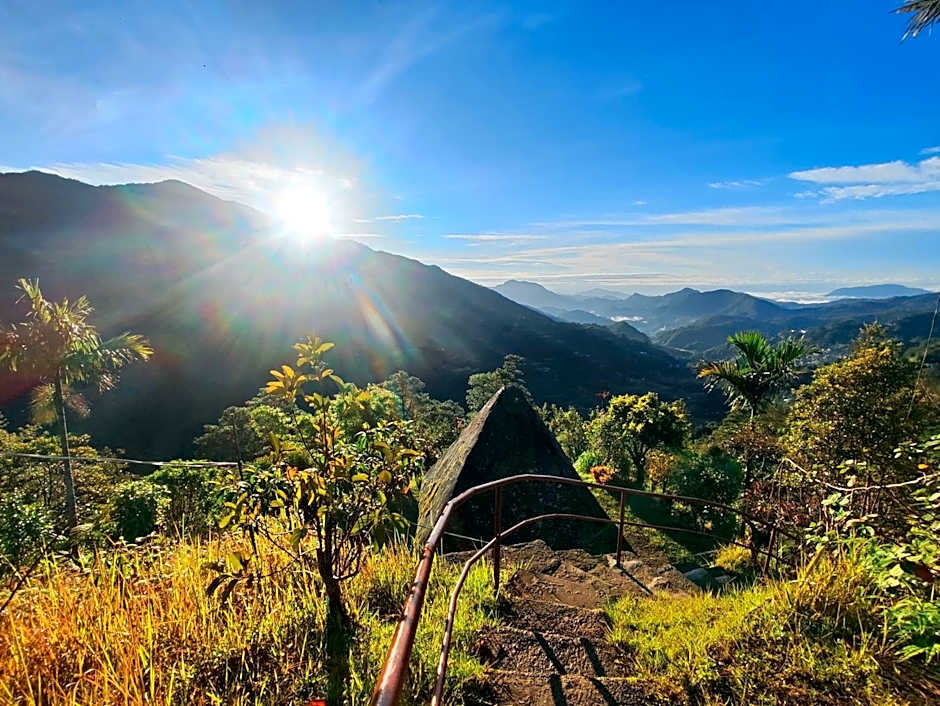 Hiwang Native House Inn & Viewdeck