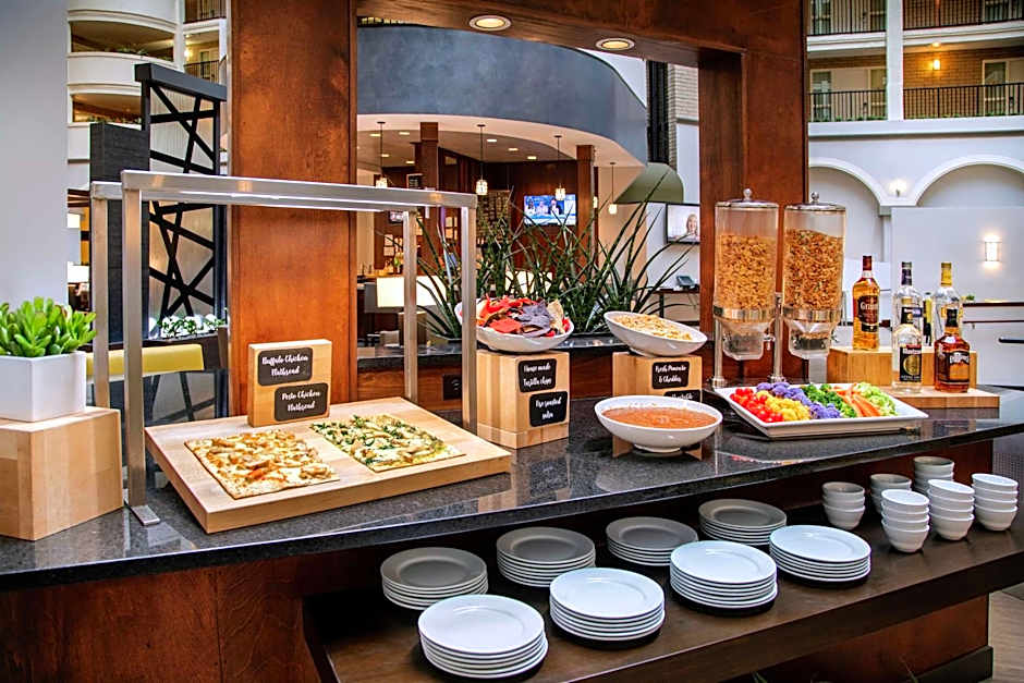 Embassy Suites By Hilton Hotel Dallas - Park Central Area