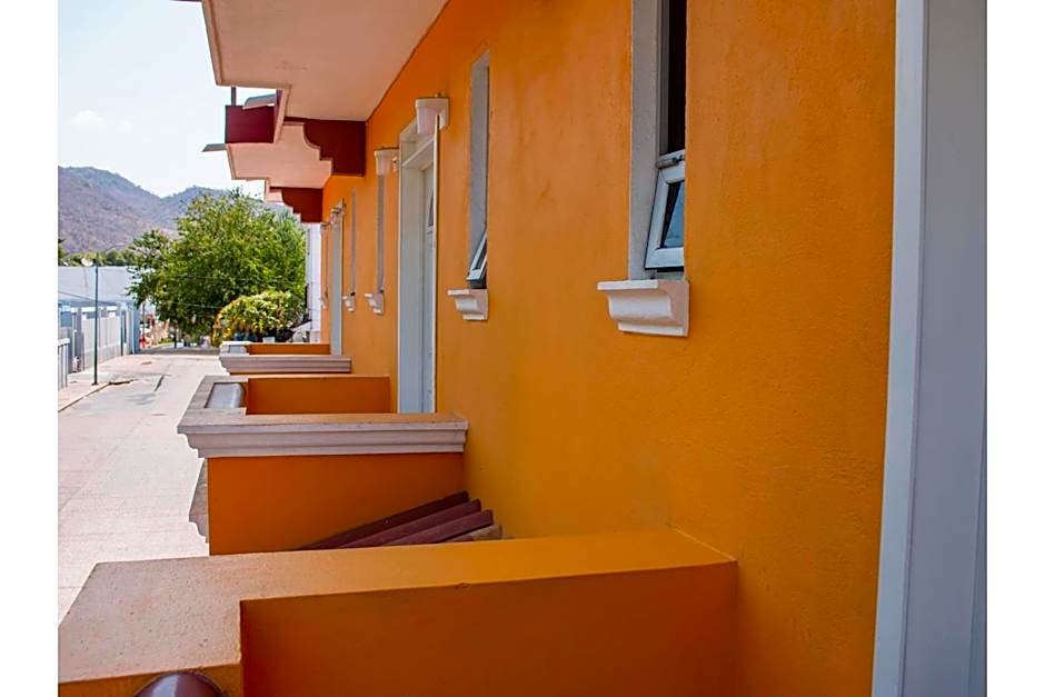 OYO Hotel La Playa