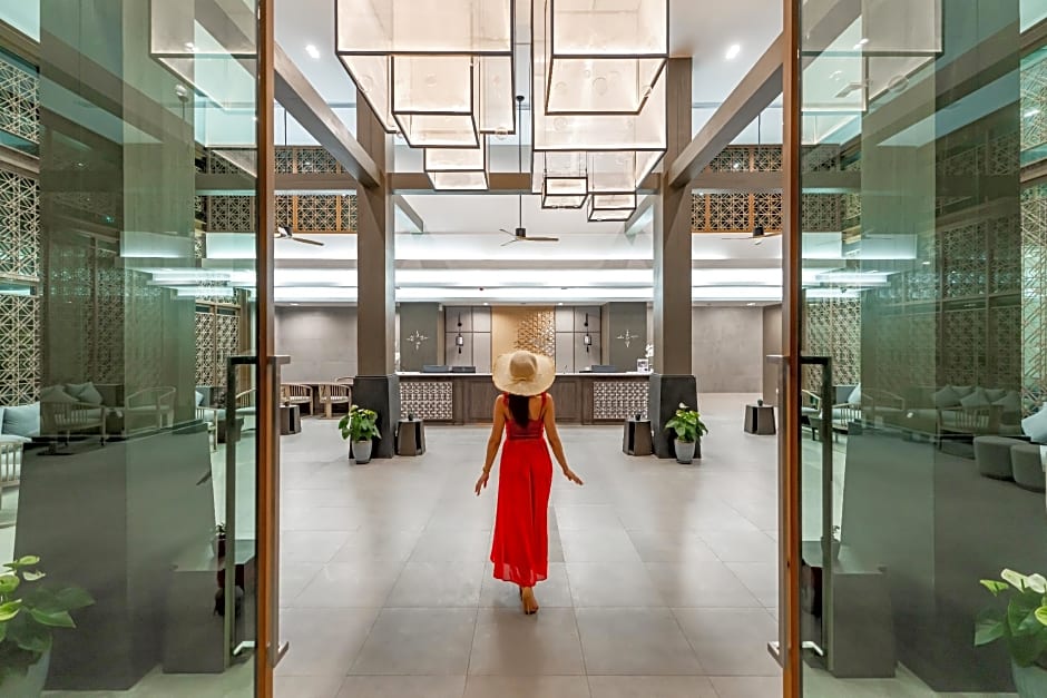 Bella Nara Phuket Naiyang Beach