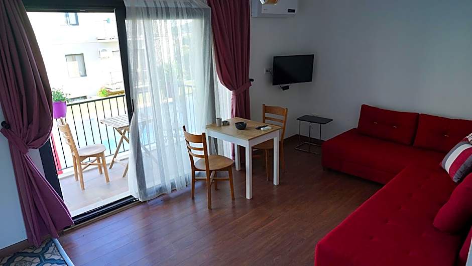 Karyada Hotel