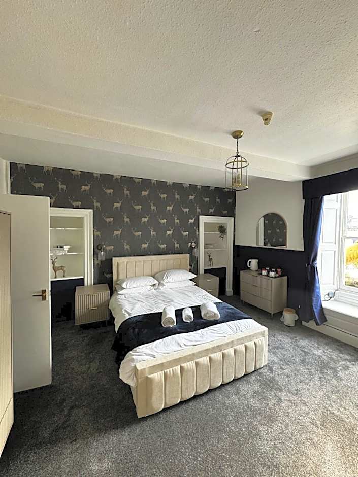 The Golden Lion Hotel