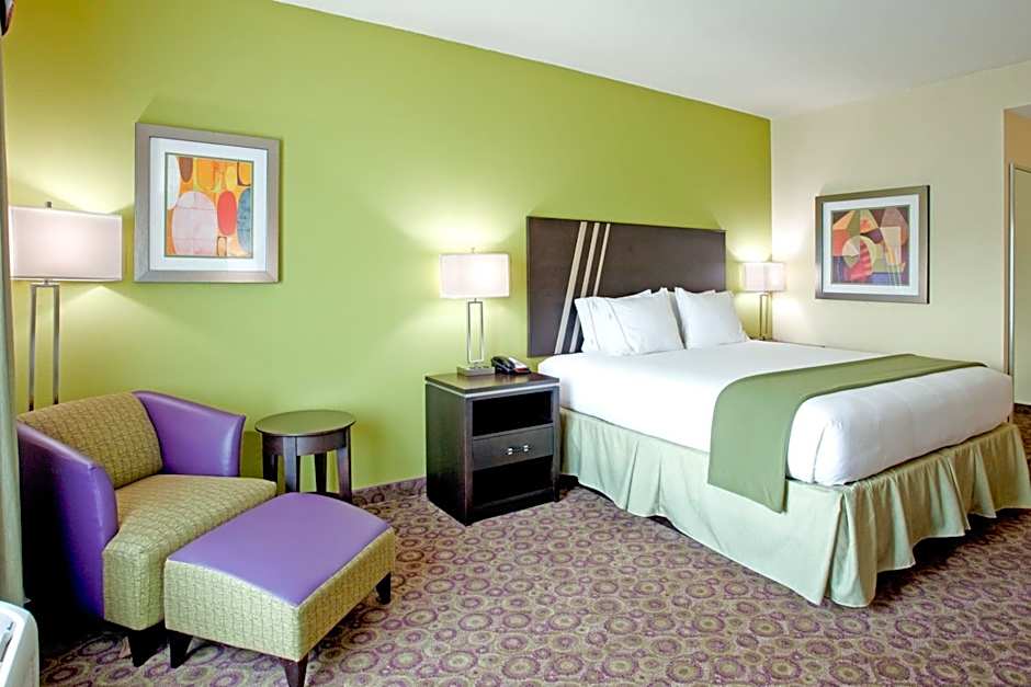 Holiday Inn Express Hotel & Suites Clemson - University Area By IHG
