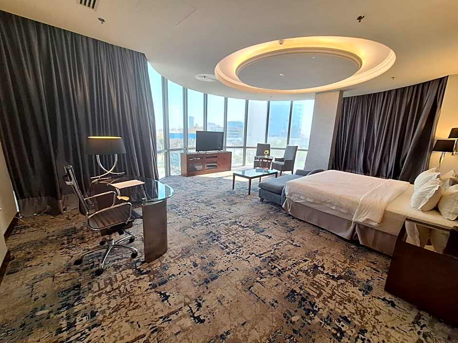 Sunday Signature Riyadh Formerly Qaser Al Hamra by Warwick