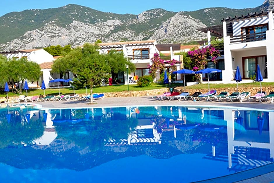 Club Esse Palmasera Il Borgo