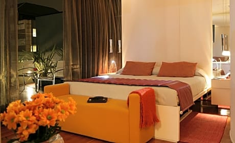 DOUBLE OR TWIN PRIVILEGE ROOM WITH TERRACE