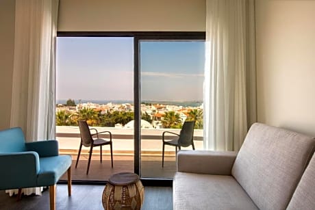 Premium Room 3 People