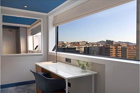 Executive Corner King Room - Lounge Access