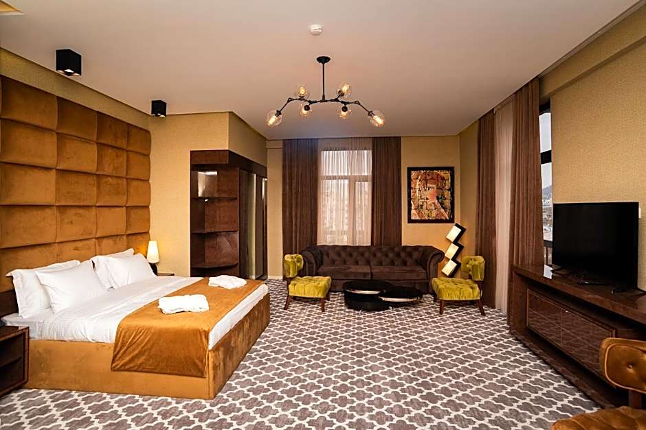 Gallery Art Hotel